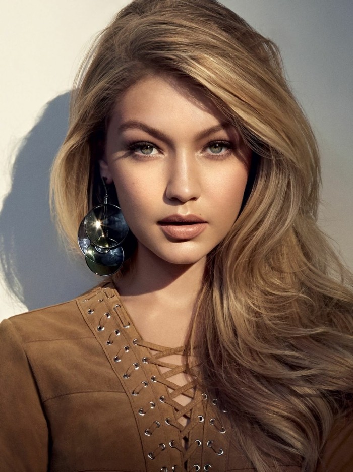excellente-coupe-mi-long-blond-foncé-idée-magnifique-Gigi-Hadid