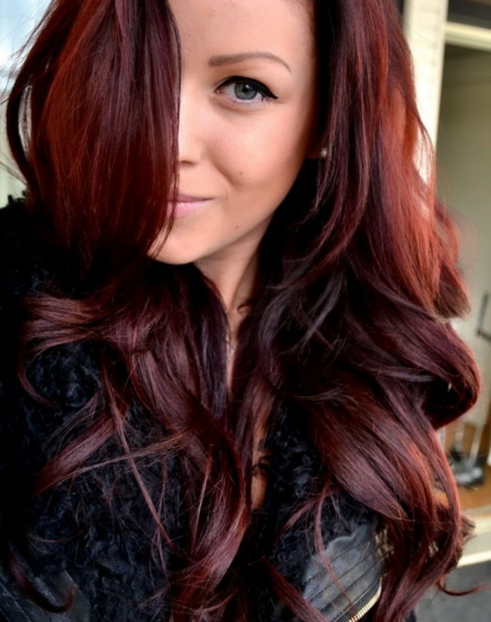 formidable-coloration-cheveux-naturelle-maison-henne-rouge