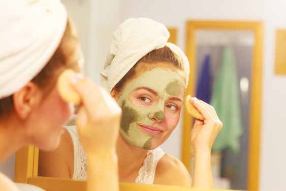 Masques et gommages visage maison adaptés à votre peau - Connaître sa peau pour l’entretenir en beauté