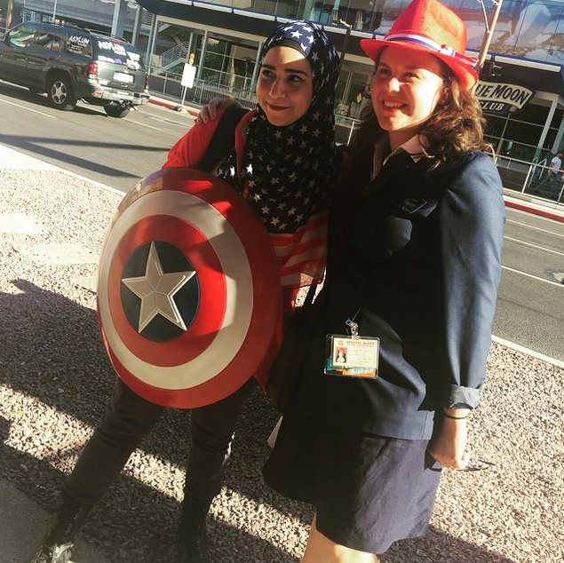 Hijab style Halloween - Look 8, Déguisement avec Hijab pour ressembler à Captain America