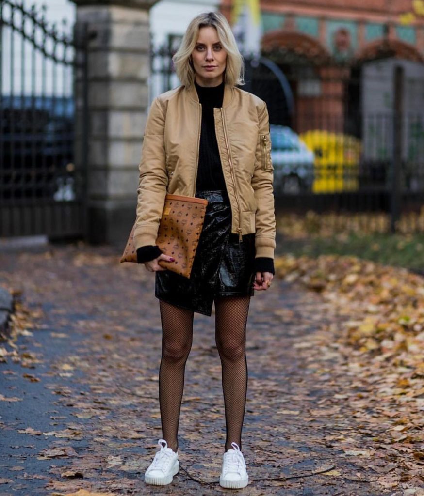 autumn-outfit-ideas-for-2017-from-top-instagram-fashion-bloggers-look-27