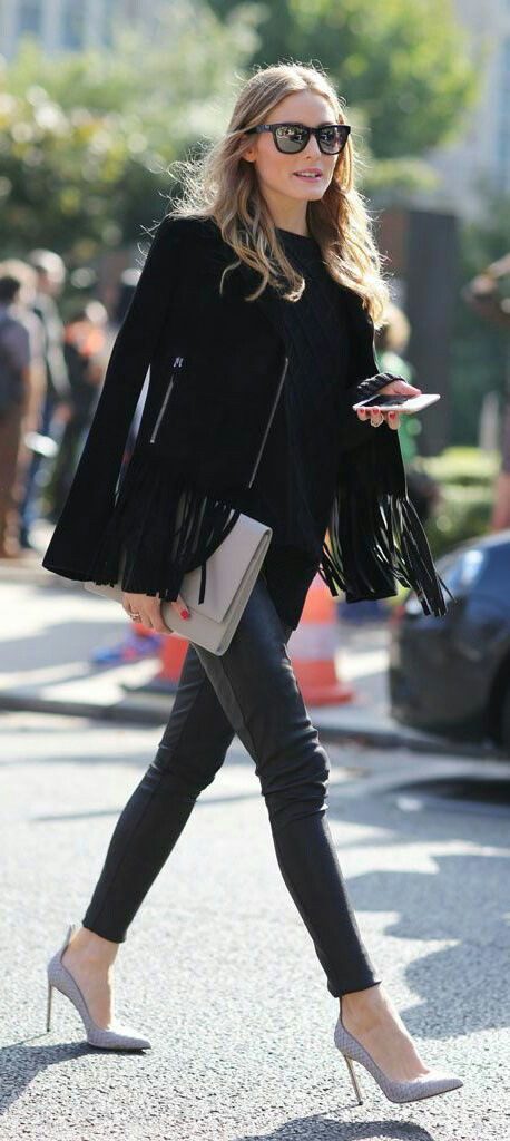 tendance femme 2017 veste noir posé avec franges