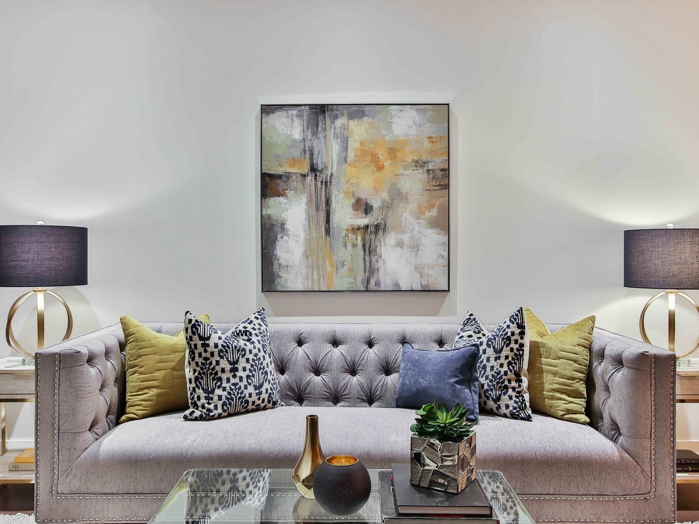 Comment décorer un grand mur de salon ? - Flashmode Magazine | Magazine
