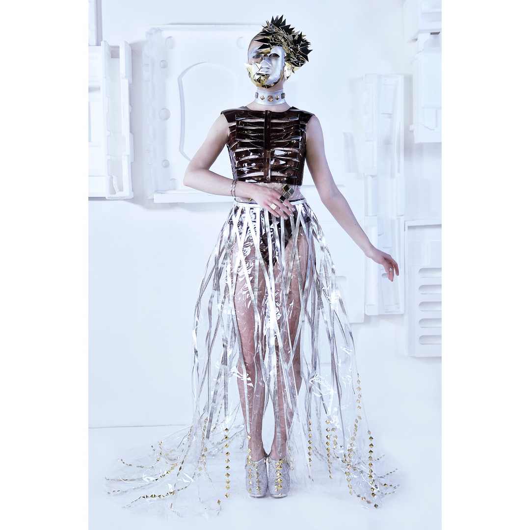 ▪️DESIGNER: @badwynicolas ▪️THEME: Cyborg Couture ▪️For the 4th edition of @byfdcofficial by @lipsmanagement ▪️ ABC Verdun Gardens 