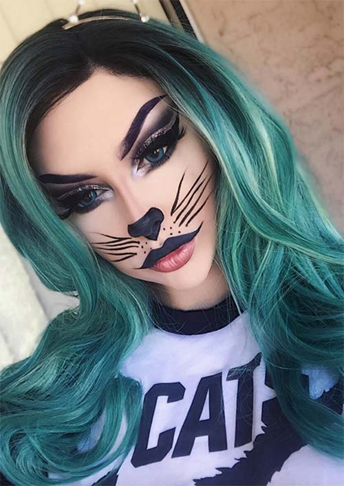 Spooky Kitty : Adorable n'est pas un mot assez fort pour décrire à quel point ce maquillage de chat pour Halloween est mignon et sinistre. L'oeil de chat fort est au-delà de la perfection.