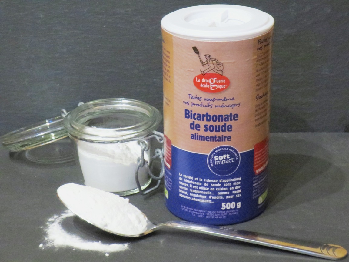Astuces blanchiment des dents : 10 Recettes pour se blanchir les dents