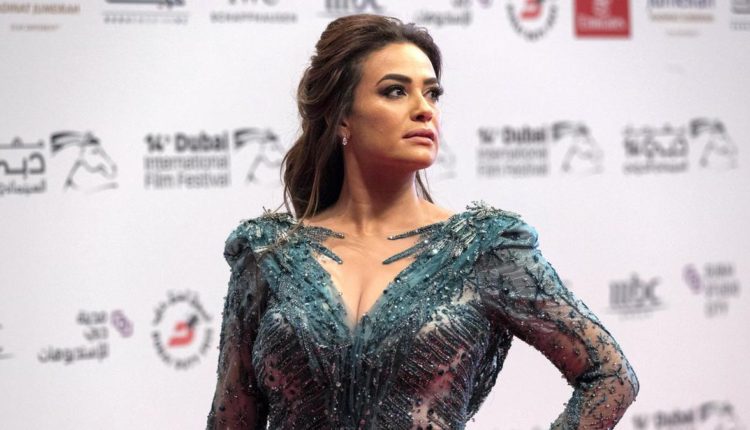 La star tunisienne Hend Sabry opte pour un look chic à Dubai