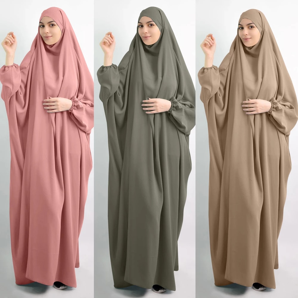  Jilbab Looks spécial femmes voilées: trois couleurs ..coups de coeurs!