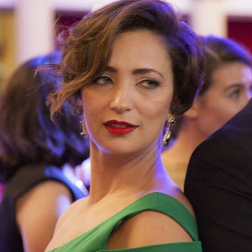    La star tunisienne Rim Riahi, adopte une coupe de cheveux courte!   