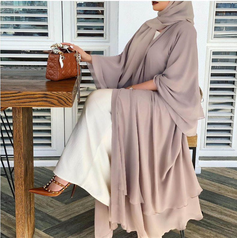  Abaya Looks spécial femmes voilées : les couleurs pastel sont toujours tendances!